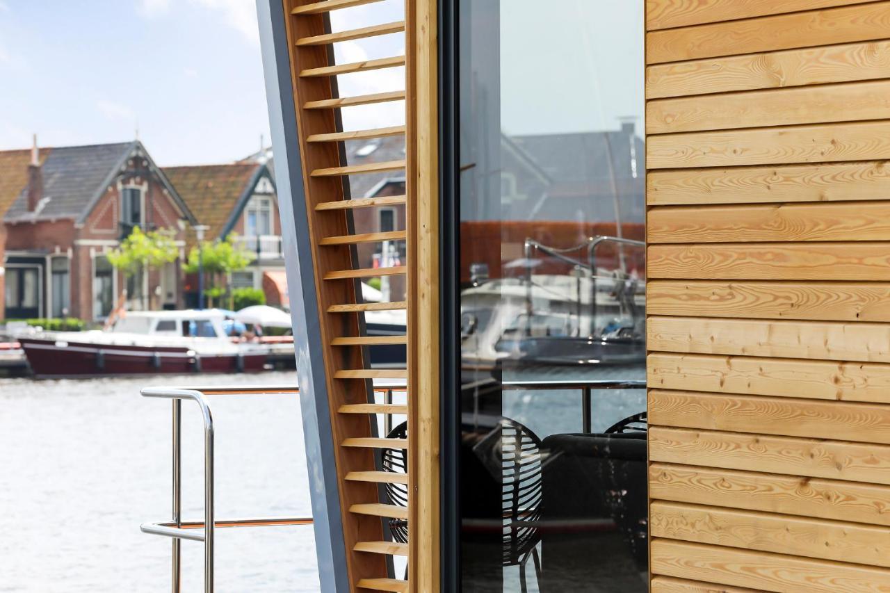 Luxe Houseboat Skoft Hotel Храу Екстериор снимка